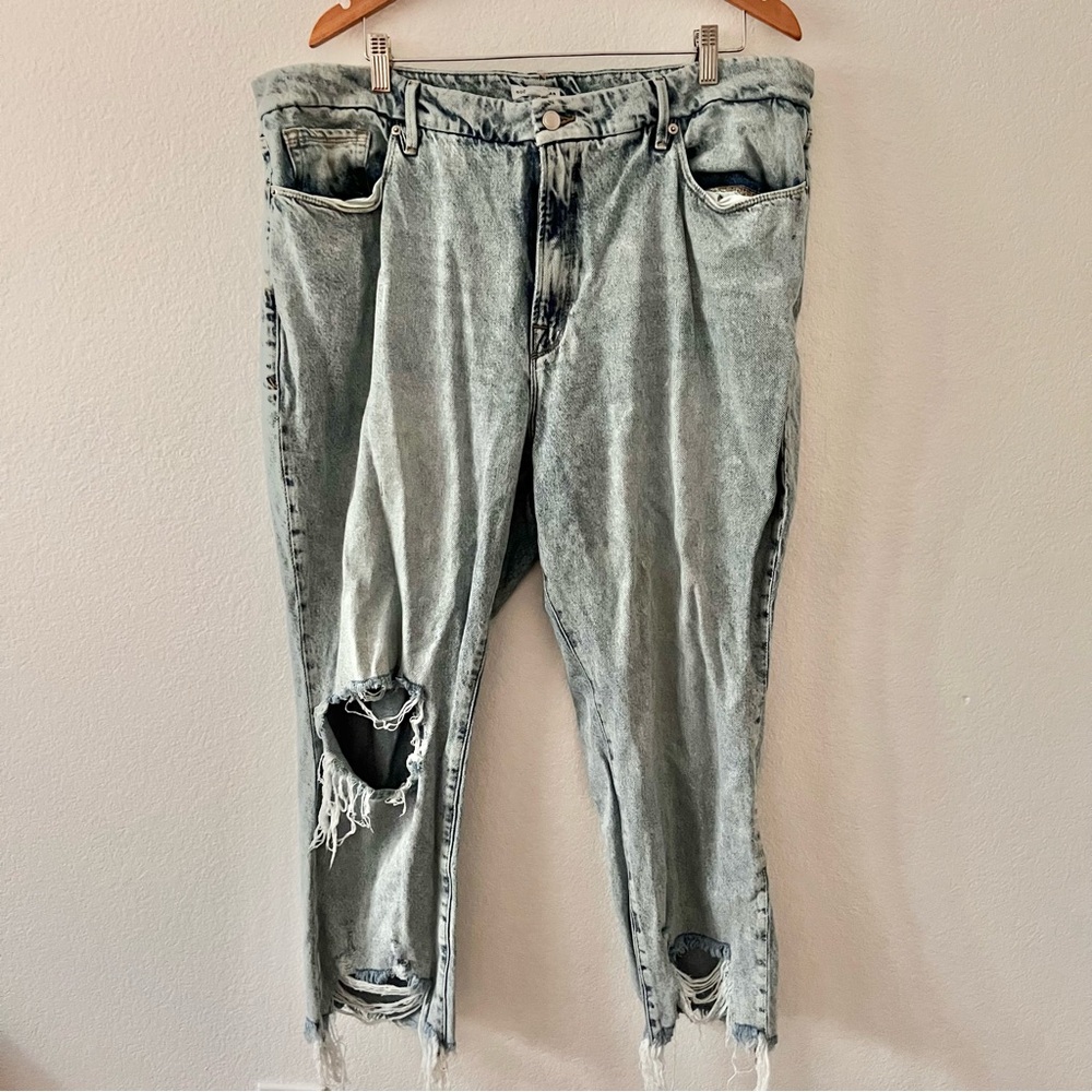 Good American Good Classic High Rise Light Wash Distressed Jeans Sz 18